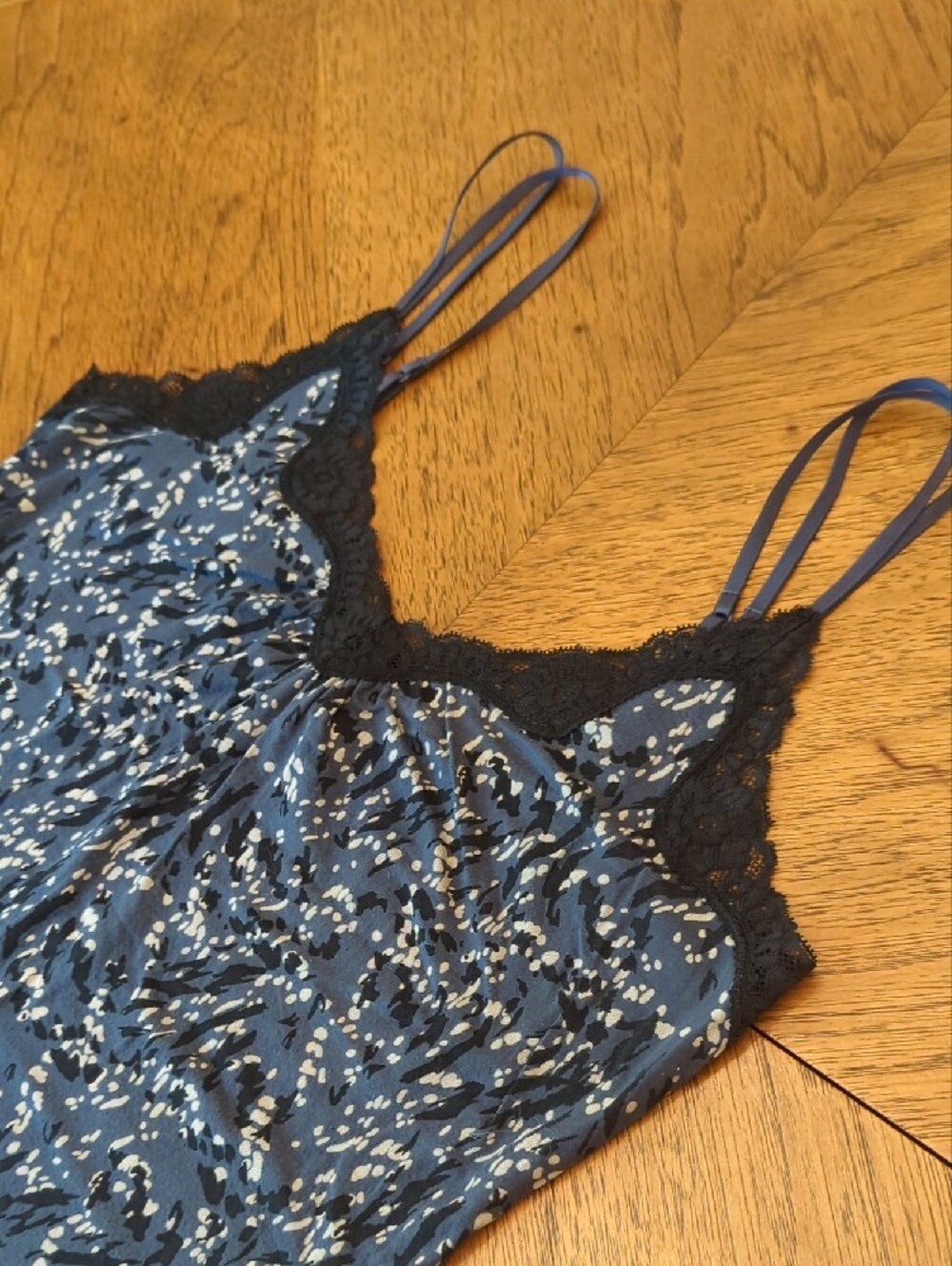 Y2K Express Blue Abstract Pattern Lace-Trim Camisole Tank Top Dainty Romantic - Picture 2 of 8